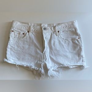 Levi’s • White Cotton Denim 501 sz 29